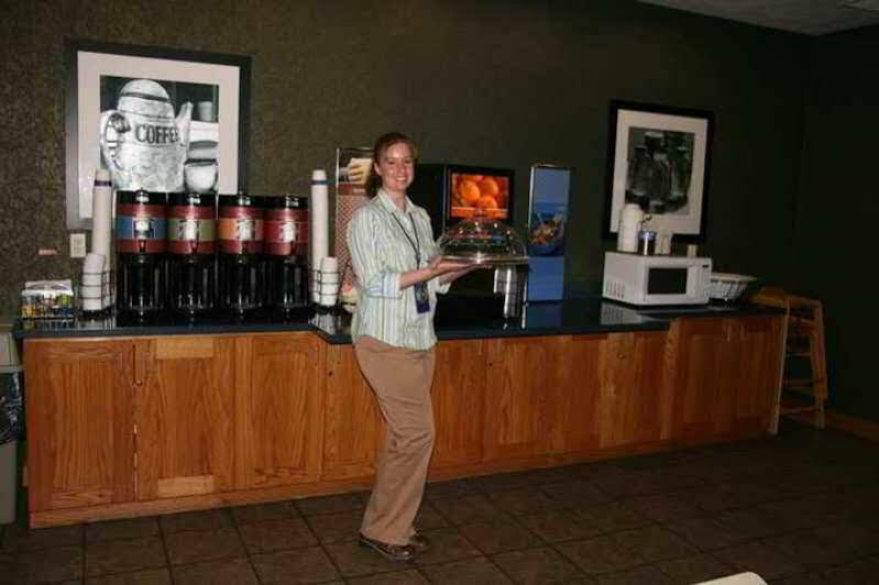 Hampton Inn Helena Restaurante foto